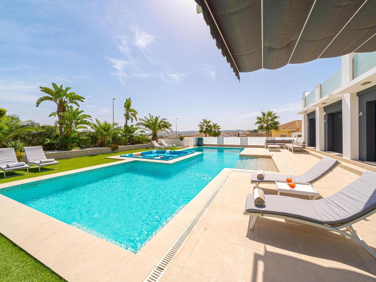 Belvilla By Oyo Villa Torremendo Экстерьер фото