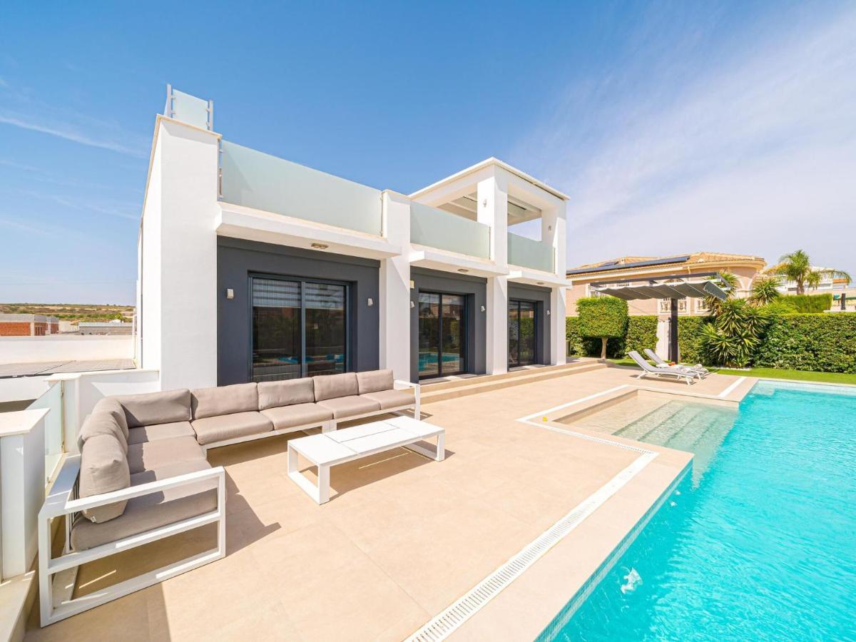 Belvilla By Oyo Villa Torremendo Экстерьер фото